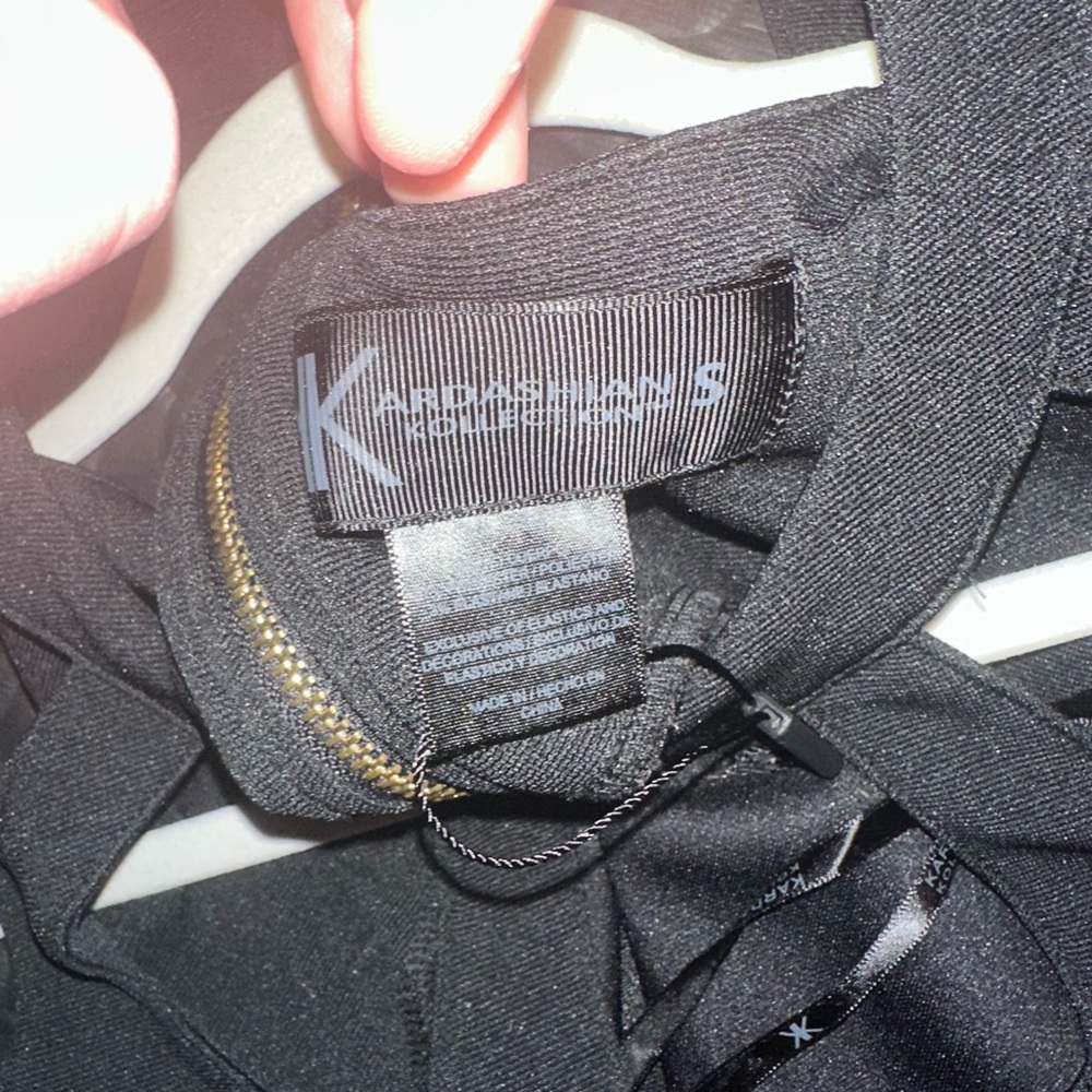 *NEW*Sz S* Kardashian Kollection * - Picture 3 of 3